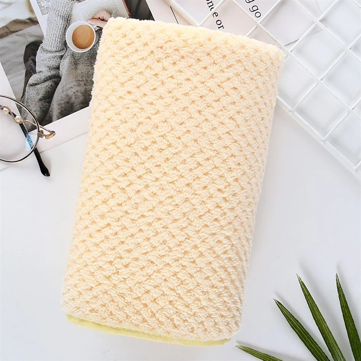 Wholesale Warp Knitted Coral Velvet Fine Strip Towel Absorbent Quick Drying Household Hook Face Towel Hand Towel Face Towel